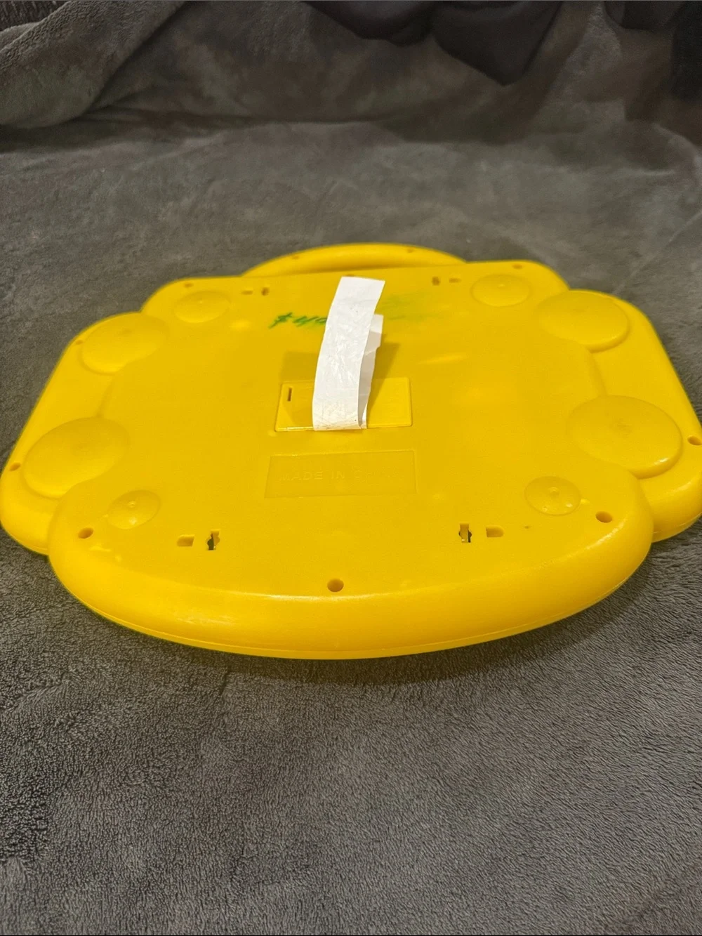 Fisher-Price Yellow Alphabet & Number Music Learning Tablet - Picture 3 of 4